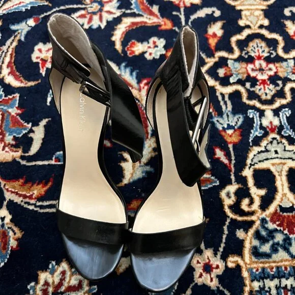 Zebra Print Heels - Picture 2 of 2